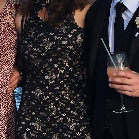 Black and nude dress - Picture 5 of 5